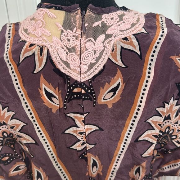 FARM Rio‎ Glam Tapestry Burgundy Lace Short Sleeve Maxi Dress Size Large - Picture 7 of 10